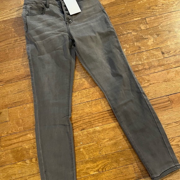 Fashion Nova Women's High Rise Skinny Jeans - Picture 3 of 10